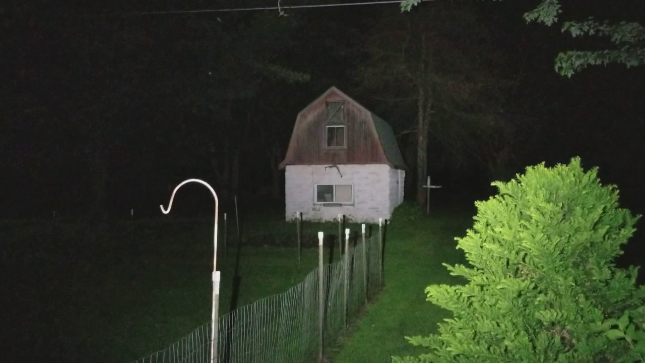 Surefire P2X Fury vs G2Z Combat Light (Night Video)