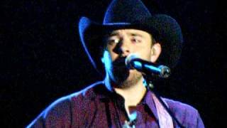 Chris Young-Don't Close Your Eyes chords