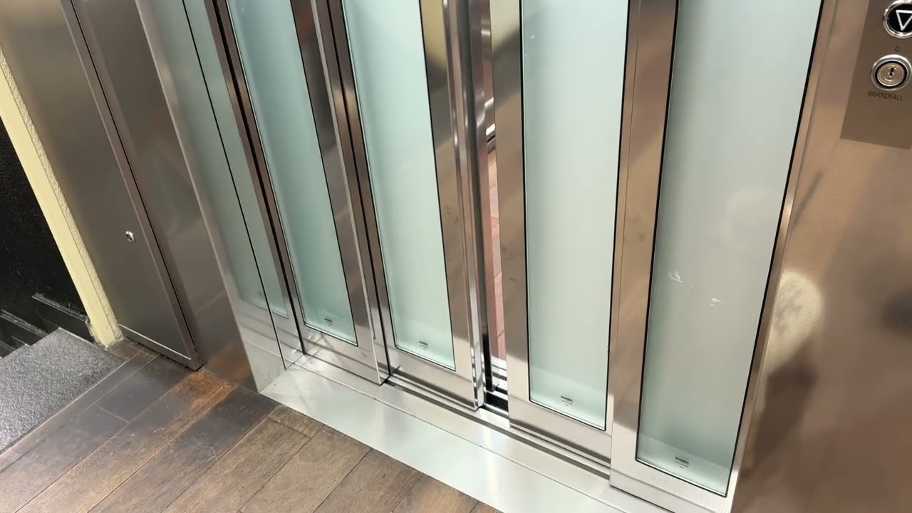 Lift  Swiss | Everyday elevator experience,if u like subscribe 😄