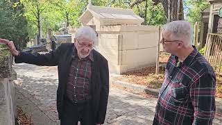 Download Lagu Tardi au Père Lachaise : sur les traces des combattants de la Commune de Paris MP3