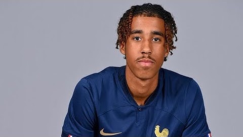 Why Leny Yoro Could Be a Perfect Fit for Manchester United's New Era.