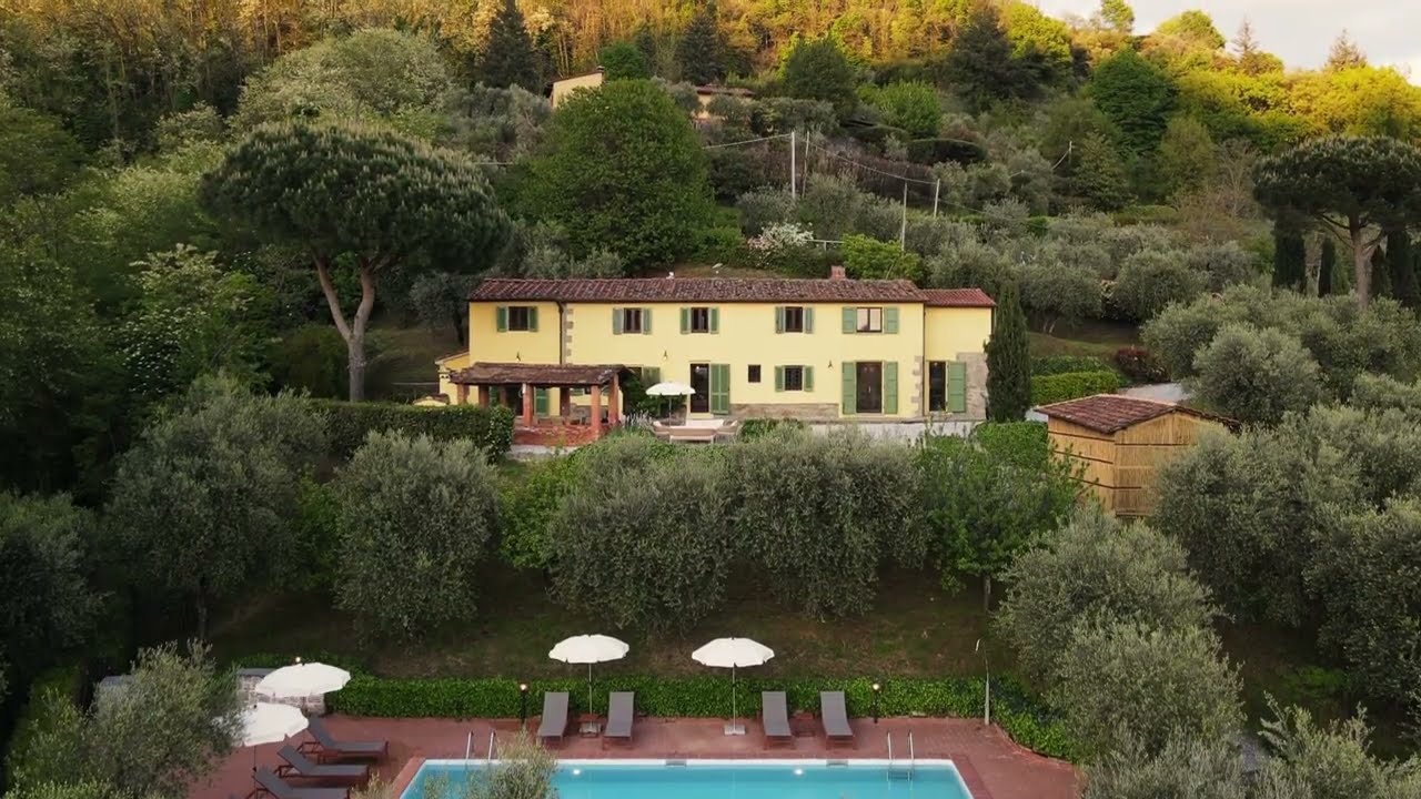 Via Croci | Tuscany | Violettes Signature Collection