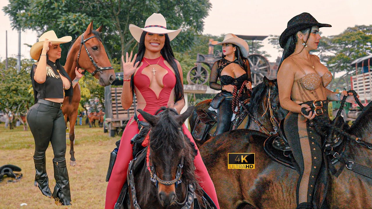 Hermosas Amazonas en COLOMBIA  😍 CABALGATA de FIN DE AÑO 🐴 Tuluá - Valle 2025  🎄
