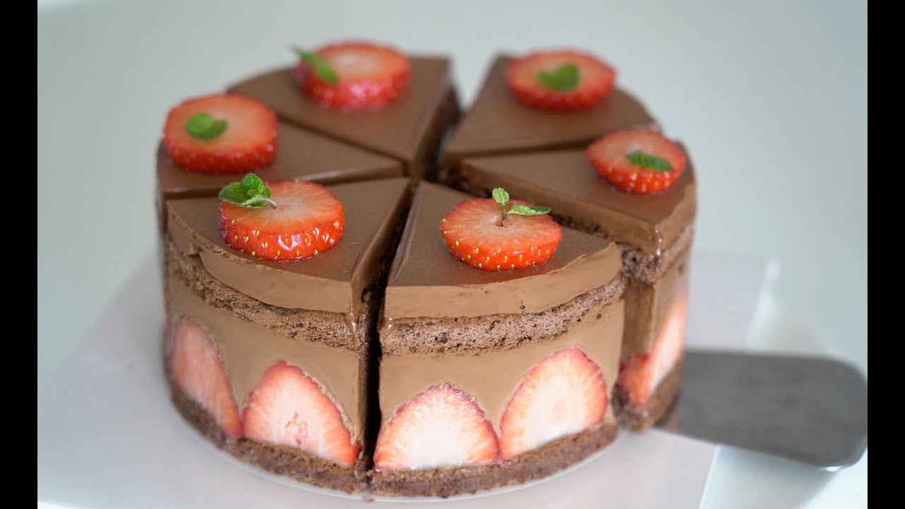 Действительно вкусный клубнично-шоколадный торт