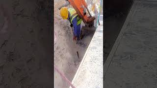 বিদেশের কাজ কত কষ্ট দেখুন | construction work | #shorts #vairalshort #youtubeshorts #asifskating