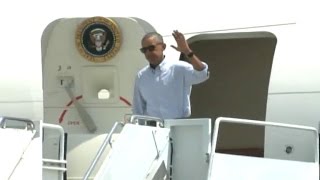 President Obama visits flood-ravaged Louisiana