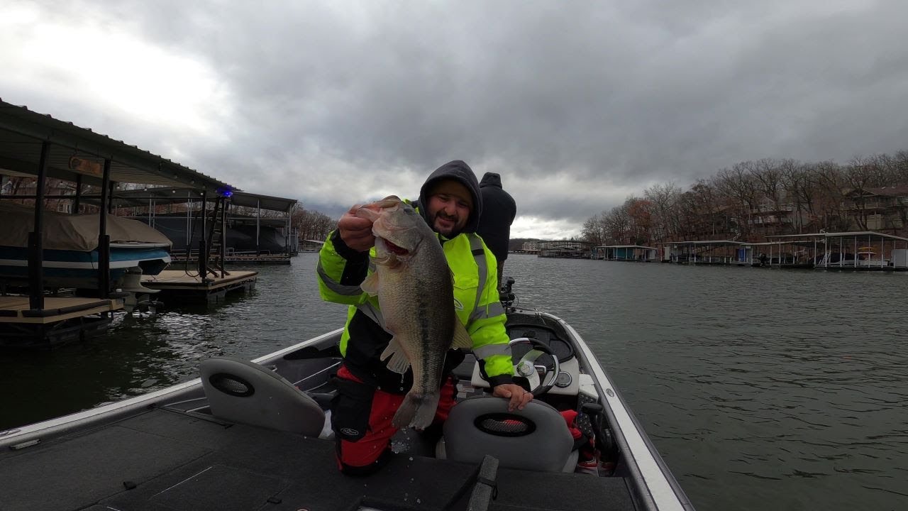 Lake of the Ozarks winter Bass Tournament (Bassing Bob 12-14-24)