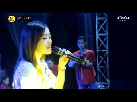 WIDODARI COVER LEFI ( CAMPURSARI  ARSEKA MUSIC LIVE NGALIYAN KALONGAN UNGARAN TIMUR )