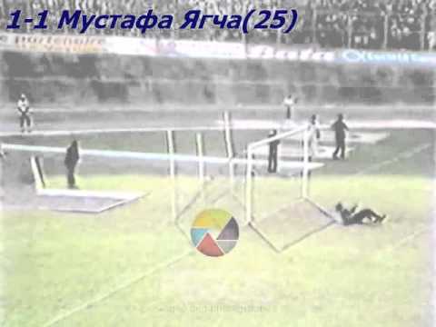 QWC 1982 Cameroon Vs Morocco 2 1 29 11 1981 Re Upload