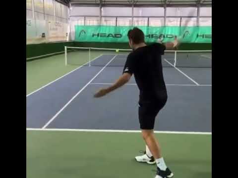 Stanislas Wawrinka training