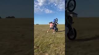 Biker Abandoned the Bike after Failing a Wheelie