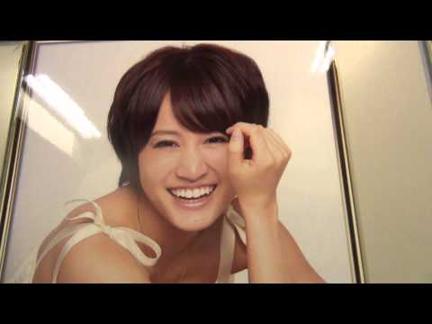 ＡＫＢ４８　前田敦子　東京ドームで卒業　秋葉原駅でポスター展 10 HD
