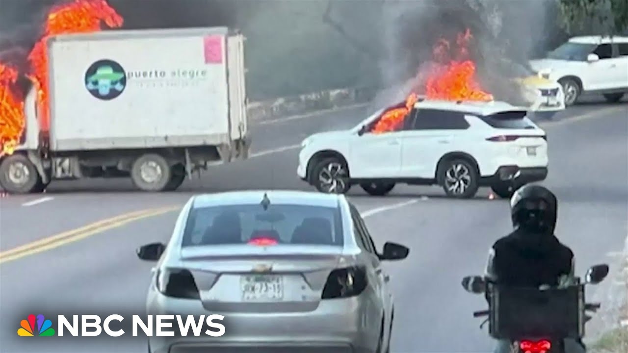 American tourists scramble amid cartel violence in Mexico