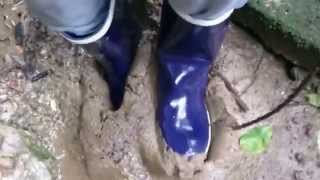 長靴で泥濘１