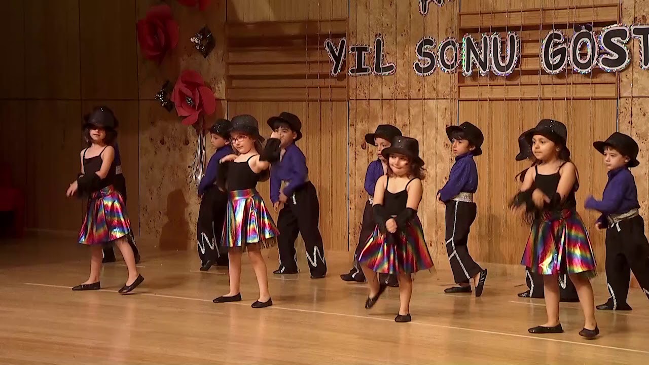 Bilim ve Sanat Anaokulu Renkli Şekerler Sınıfı Modern Dans Gösterisi