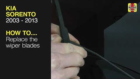 Kia Sorento (2003 - 2013) - Replace the wiper blades