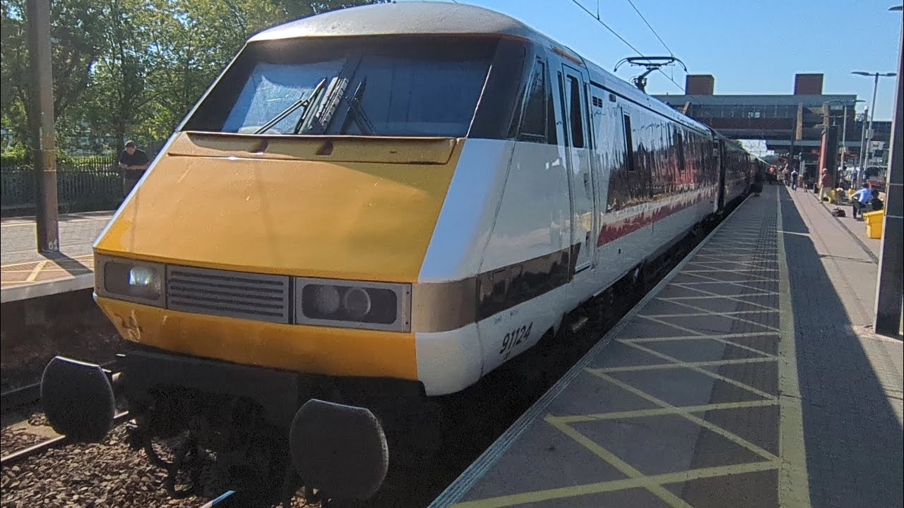 Trains at Stevenage, ECML 26/6/24