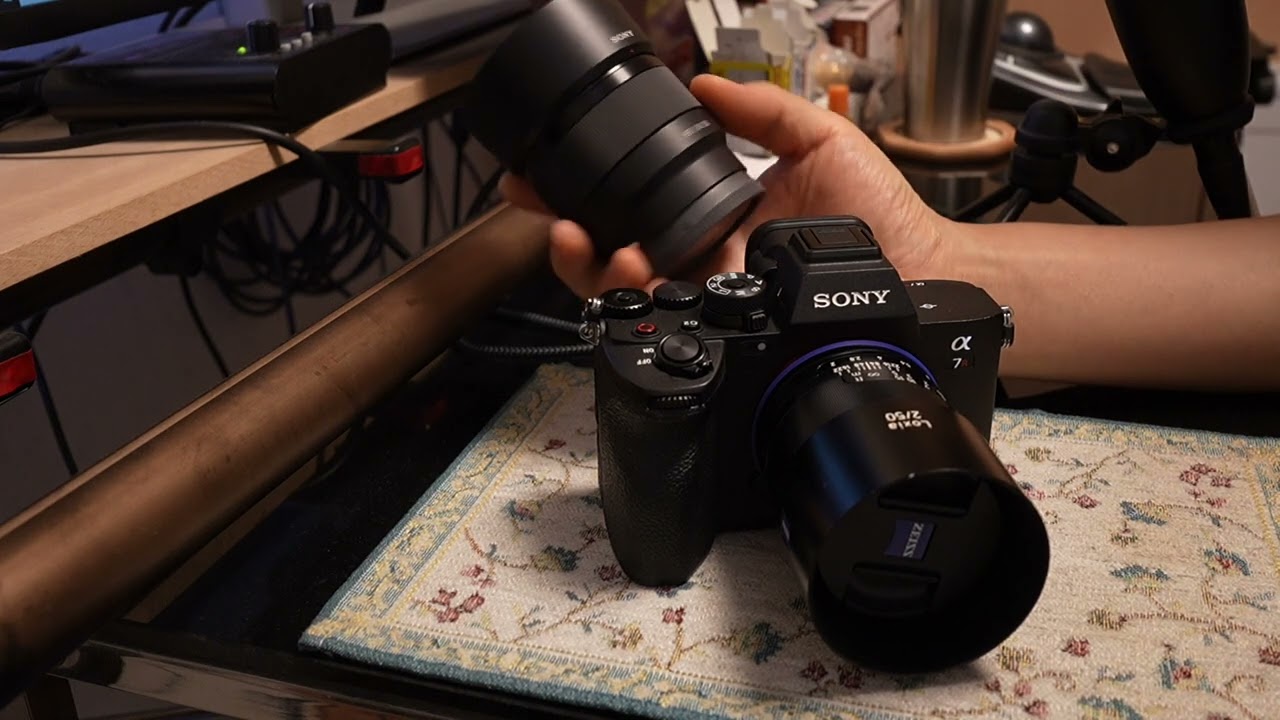 First impressions of the ZEISS Loxia 2/50 - YouTube