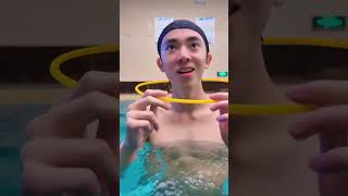 The underwater romantic kiss of the Joker and Harley Quinn#comedy  #funny