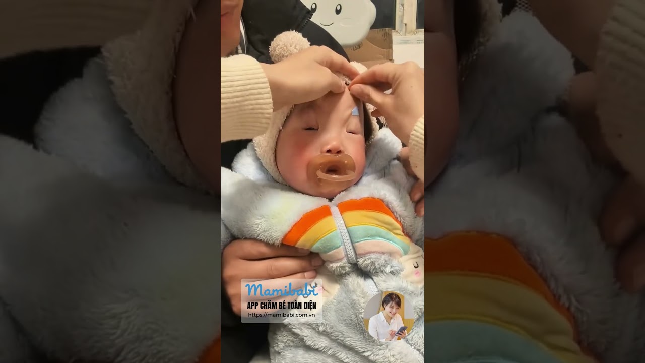 Cách giữ cho bé thức 