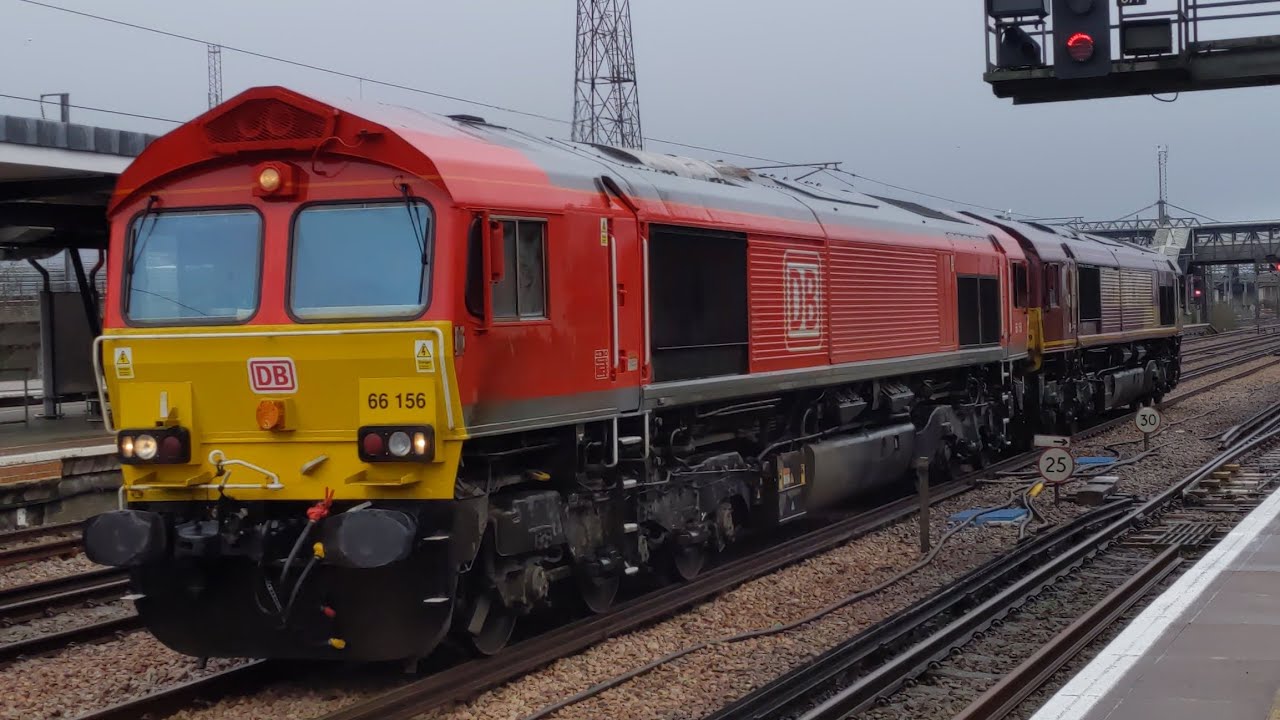 66156 and 66119 at Ashford International - YouTube