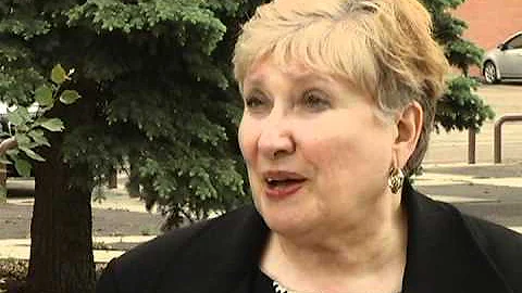 Historian Shirley Lowe