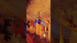 Download Lagu De pelgrimsgroep arriveerde op 21 oktober 2025 bij de Dambulla-grot 2. MP3