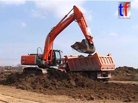 Hitachi Zaxis 250 Lcn Mercedes Benz Sk 3544 Dump Truck A 8 Leonberg 19 04 06 Youtube