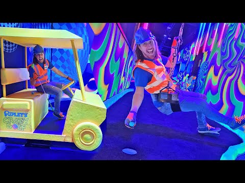 Crazy Golf for Kids | Handyman Hal mini golf putt-putt | Awesome Kids Show