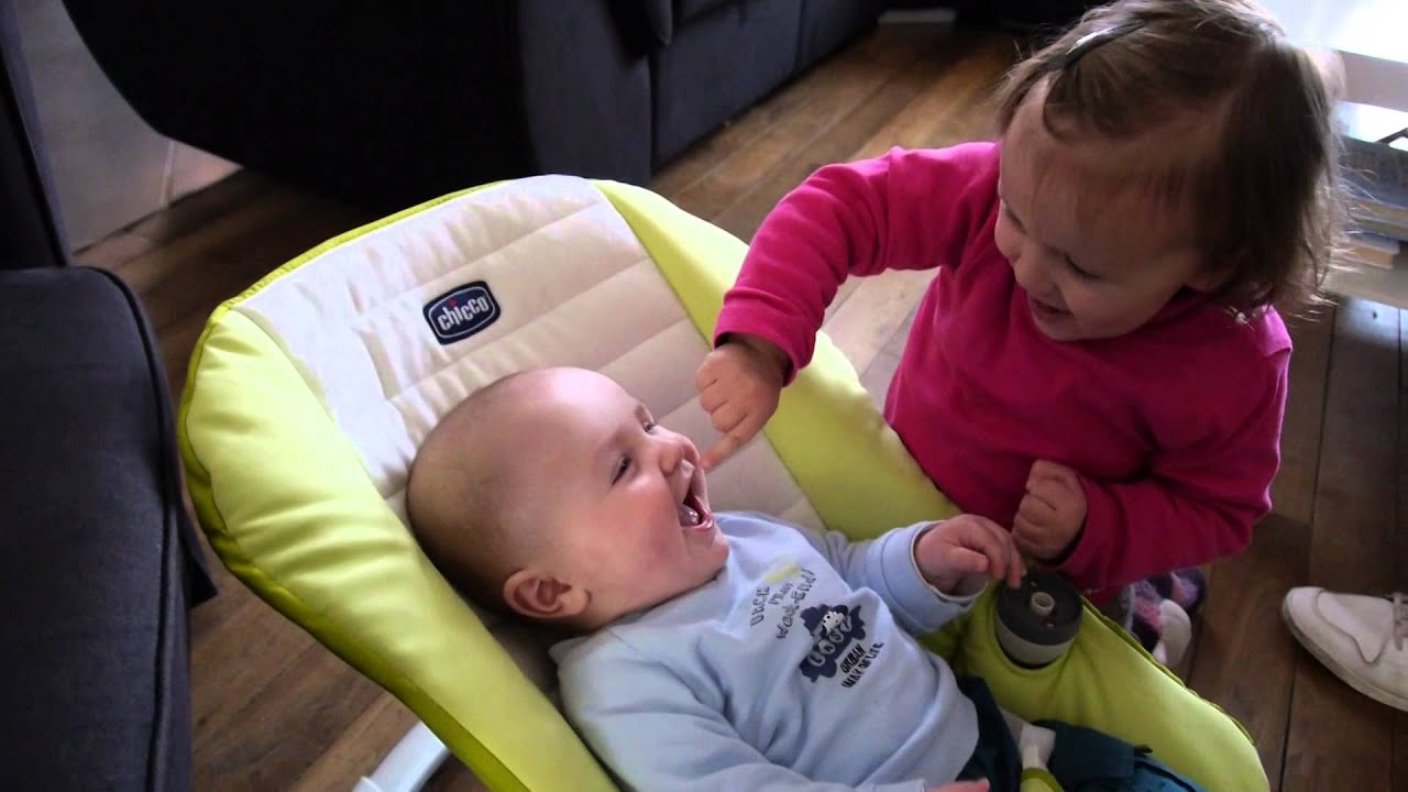 Doigt Dans Le Nez 2 Bébés Vidéo Drole Youtube