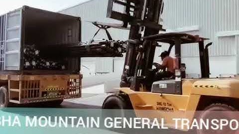 offloading 13 meters pipe from container