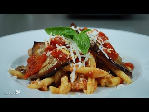 Pasta alla norma (Original sicilian recipe)