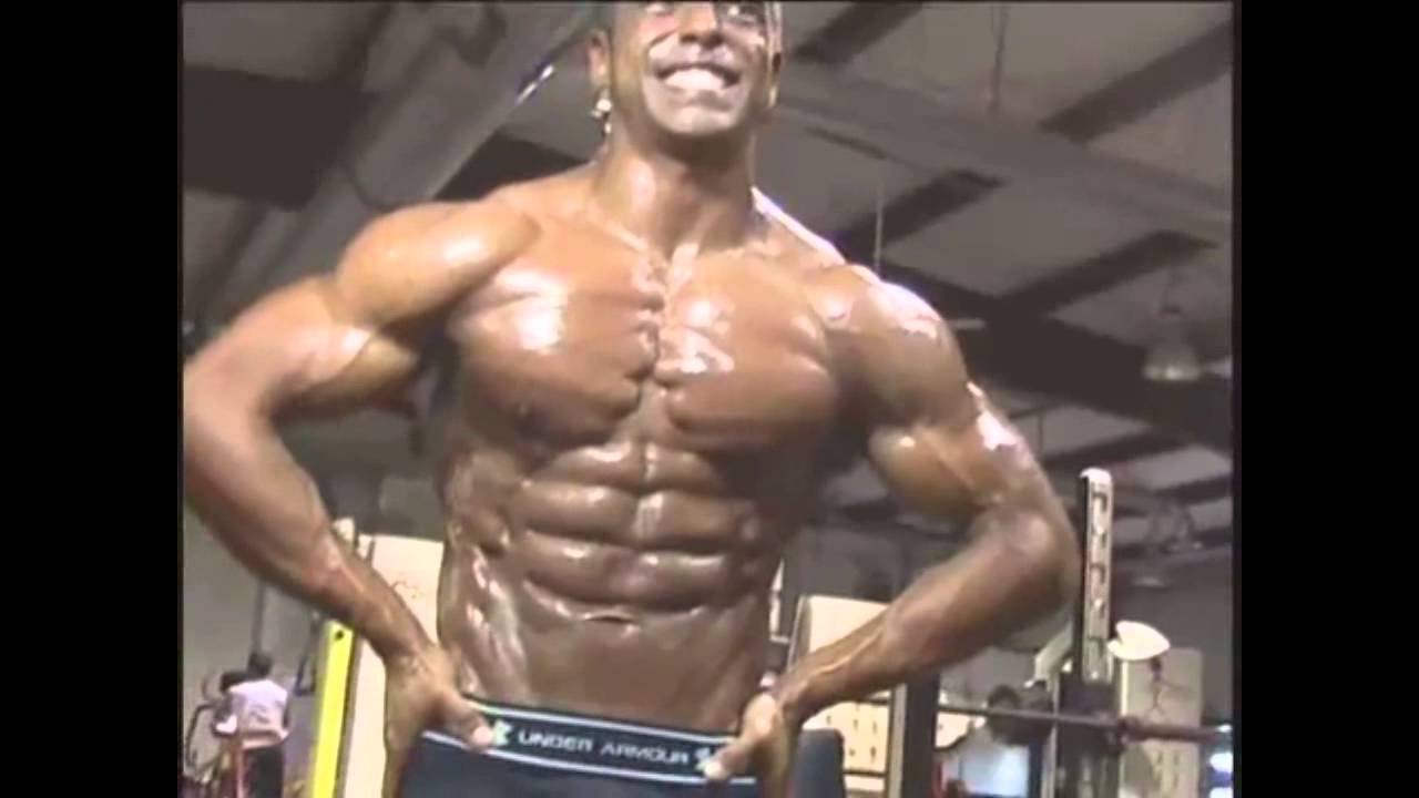 Bodybuilder poses muscles - YouTube