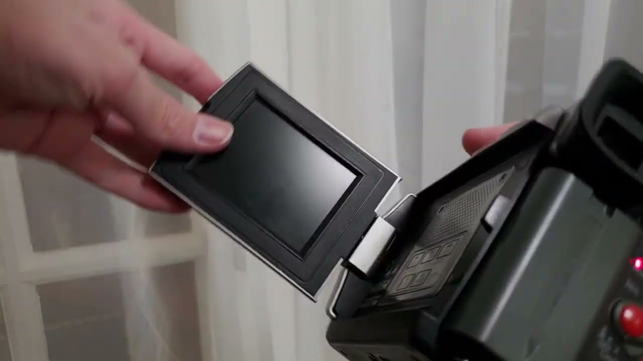 DadBaby Lets Playz Tries the Panasonic PV-DV910 camcorder for the