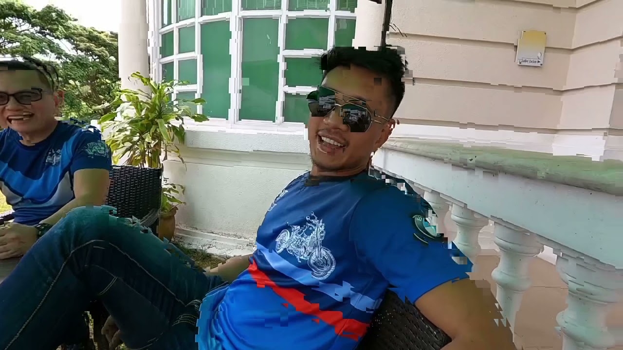 Ang pinaka bagong motor ni James Yap at Ang Alamat ng Leather Jacket