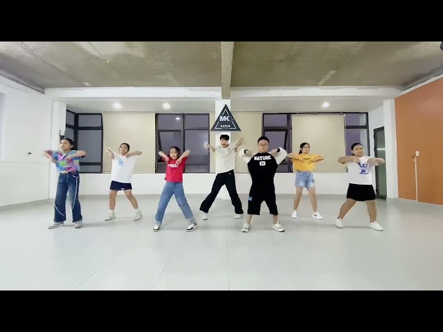 HANDCLAP -Kid Dance | MK Dance Studio class=