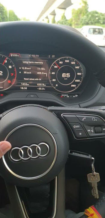 5D Fussmatten Audi Q3 U8 - YouTube
