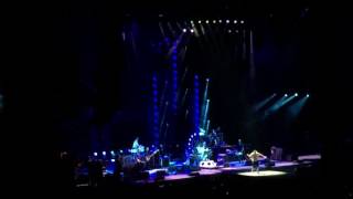 "Arlandria" (feat. Happy Feet Steve) - Foo Fighters live @Sleep Train Amphitheatre, San Diego. 2015