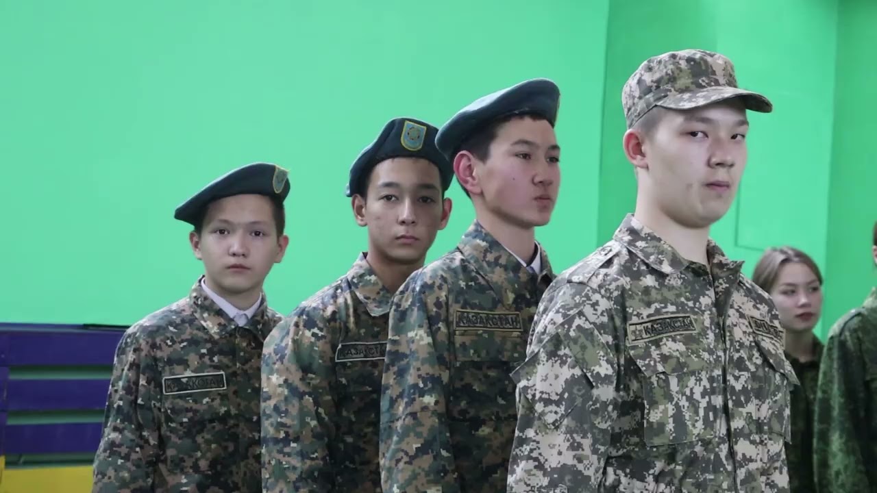 50 жастағы адамға арналған секс видео Әдемі іш киімдегі әдемі лесбиянкалар