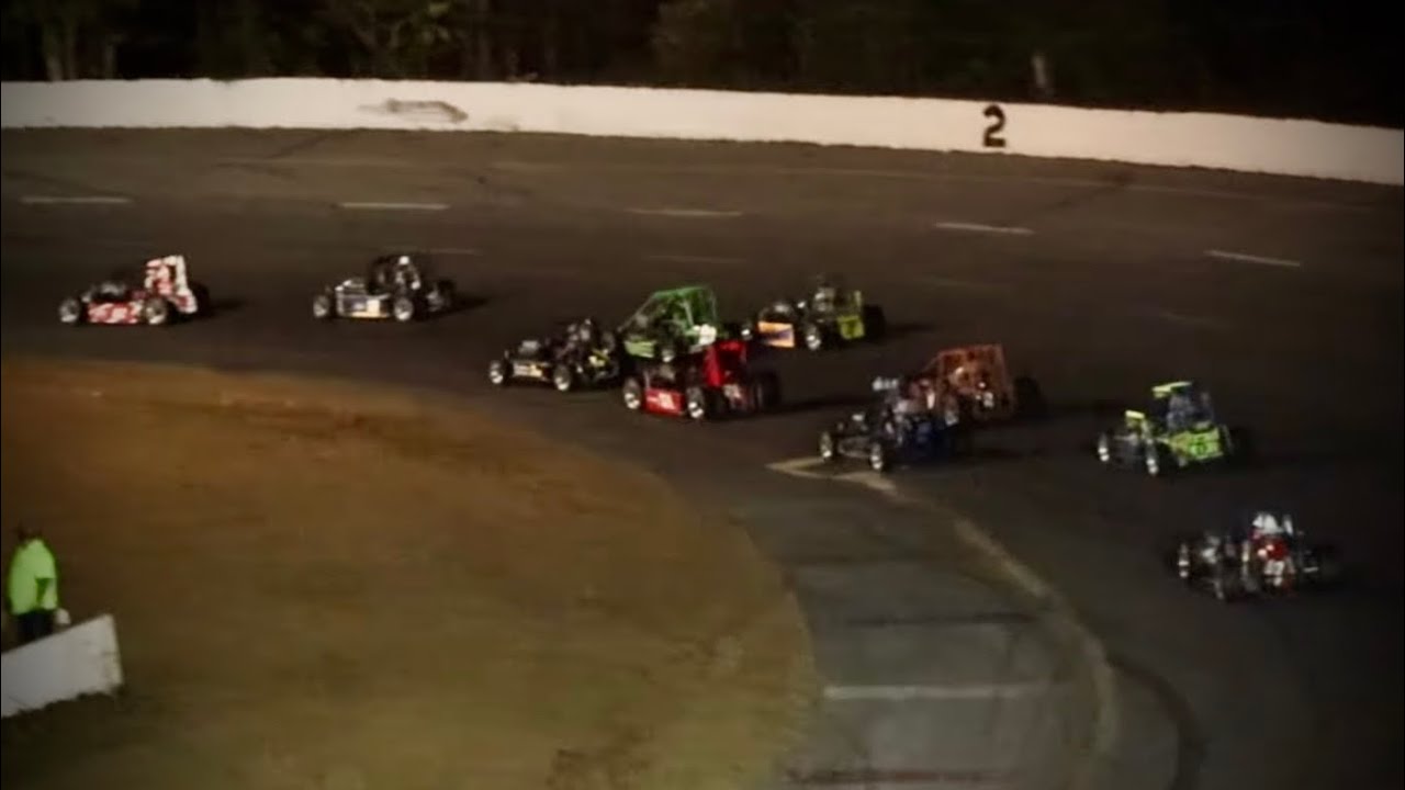 Mahoning Valley Speedway ECTQM TQ Midgets 20 Lap Fall Brawl Feature 10 18 25