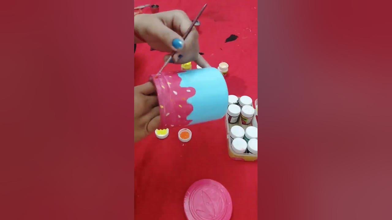 DiY Donut Box #diy #song#art#craft#trending#explore#new#upcyling#short#video#viral#donuts#box