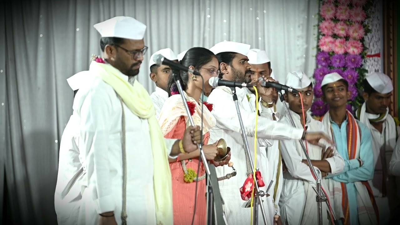 ह.भ. प. महेश्वर जी भगुरे गुरुजी व ह भ प नारायण महाराज खिल्लारी गुरुजी ह भ प गायञी दीदी