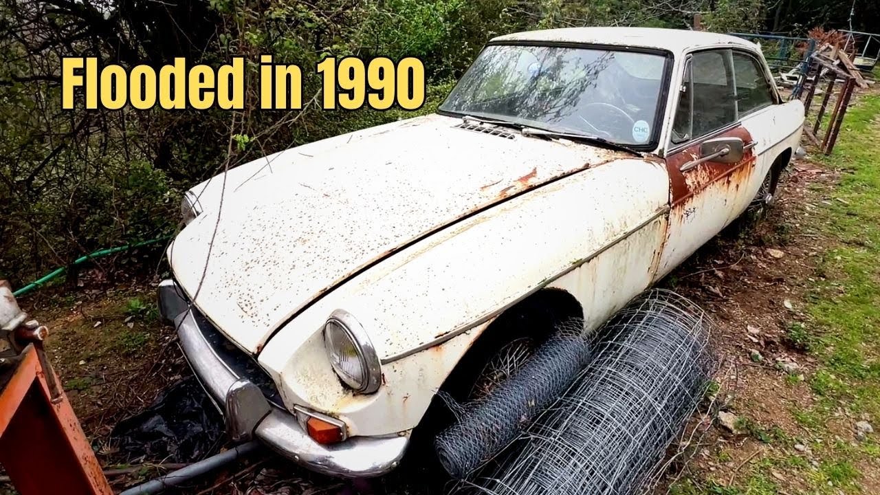 Starting a Flooded Car Abandoned Since 1990 – And Making It Drive Again