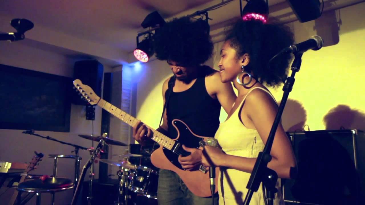 Somewhere Over the Rainbow (Joel Rabesolo et Imiangaly à Paris 11-07-15)