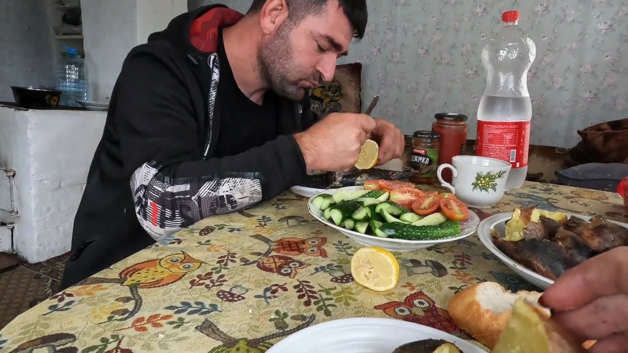 Картошка в углях и рыбка на мангала. Забираем Абдугани. Салют в честь дня металлурга