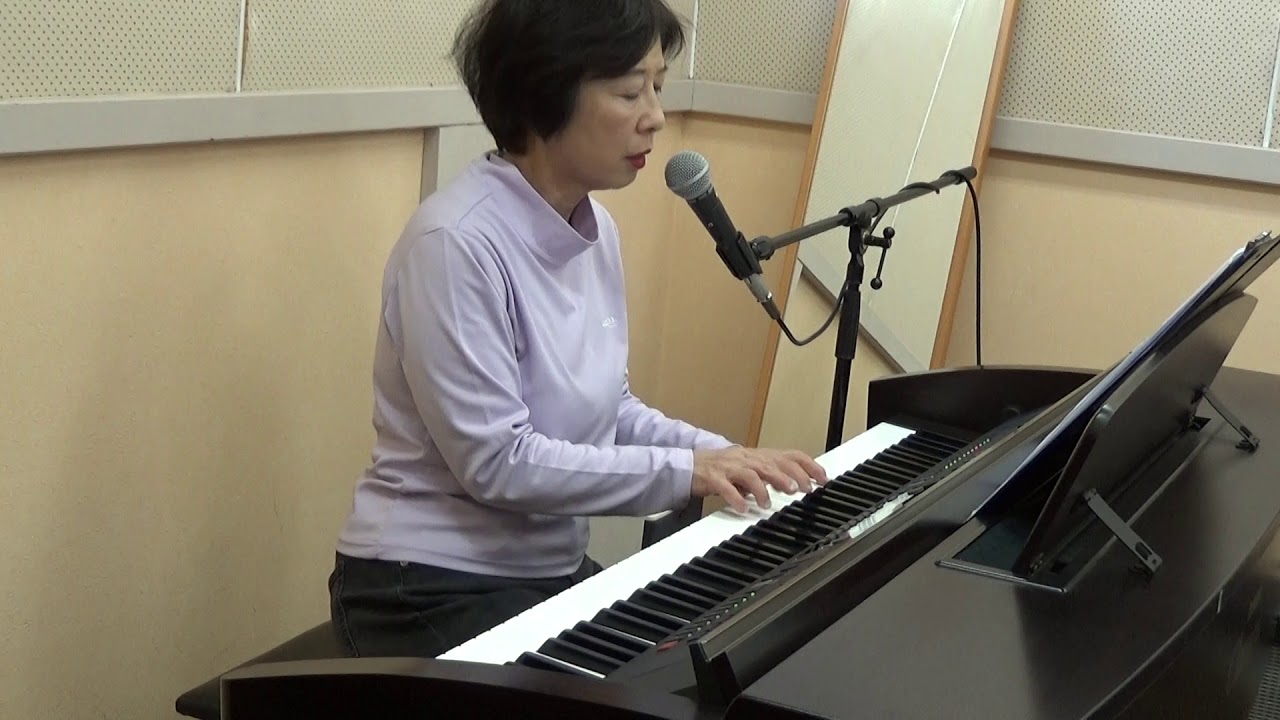 魔法の鏡 ピアノ弾き語り 荒井由実cover - YouTube