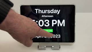 Use an old iPad with a free app as a large "Day Clock" with date display and speech output screenshot 2