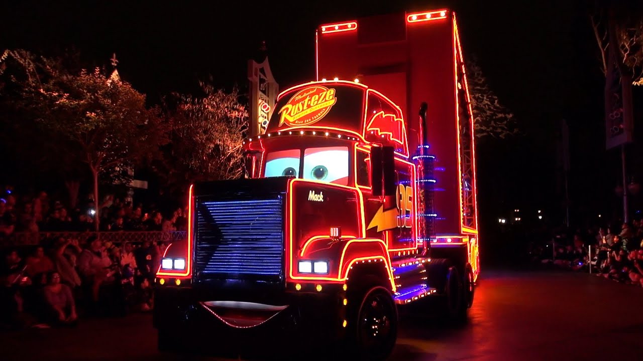 Paint The Night FULL Parade, Disneyland 60th, w/ Matterhorn View: Tink; Cars; Frozen; Cinderella