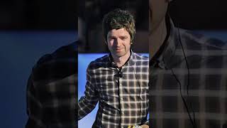 La Violenta Pelea entre Liam y Noel Gallagher de Oasis en Pleno Concierto