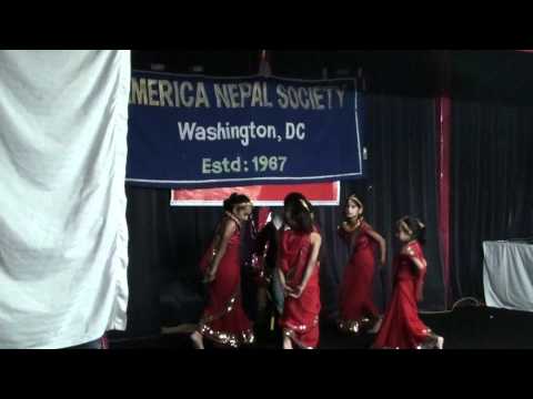 Nepali Dance .. Aama Sanima Nakachare dai lai....